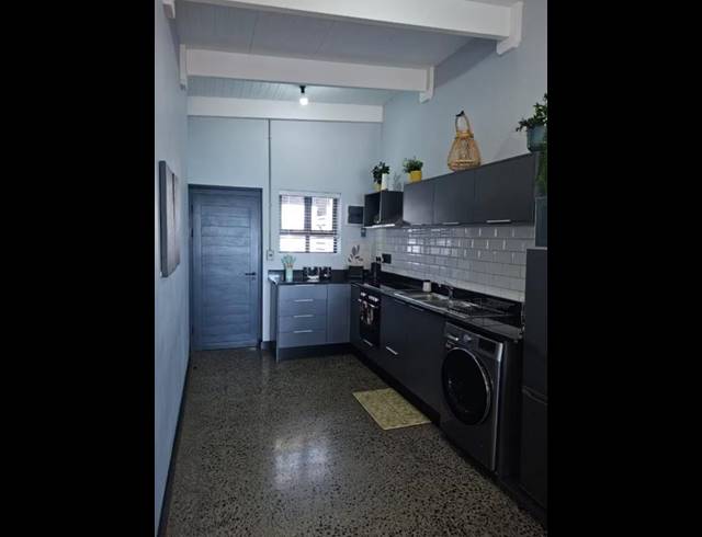 1 BEDROOM PROPERTY TO RENT IN BLOUBERGSTRAND